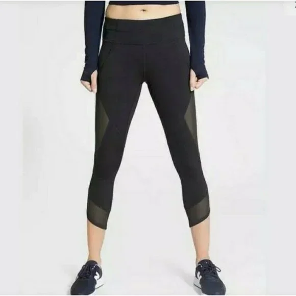 NEW ATHLETA Aura Sonar Mesh Capri Black - Picture 3 of 6